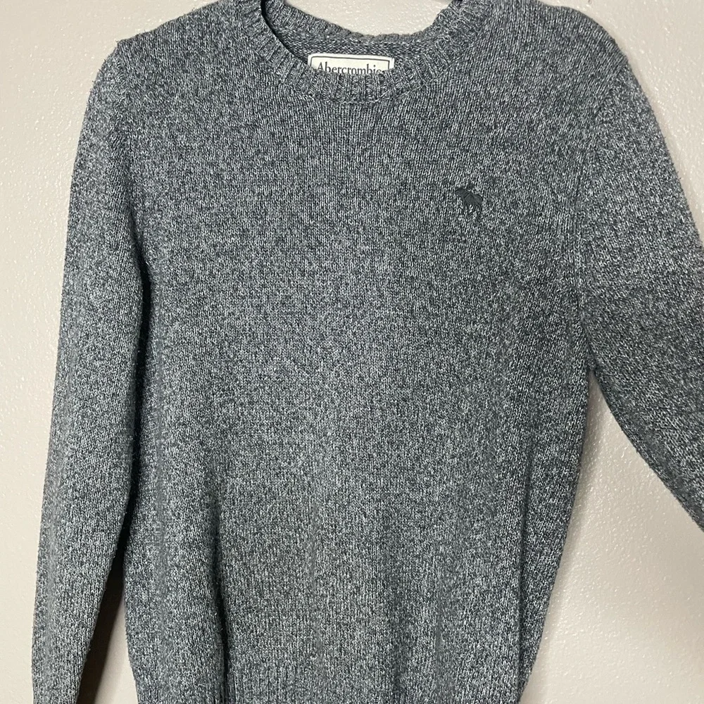 Abercrombie & Fitch Gray Crewneck Sweater